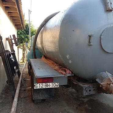 moto kavasaki: ZİL əsaslı vakuum kanalizasiya maşını (ассенизатор) 8.5 Ton Çən, Dizel — 5