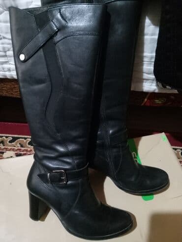 Toy paltarları və aksesuarları: Qadın dəri çəkmələri - Rəng: qara - Model: dizə yaxın uzunluq, yan — 1