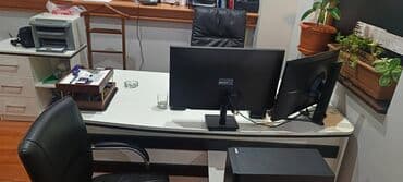 kiraye restoran ve kafeler: Ofis icarəyə verilir Ümumi sahəsi 23 kvm olan, 2 otaqdan ibarət (13 — 1