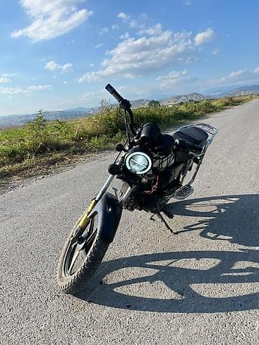 Kruizer tərzində yığılmış yüngül yol motosikleti - Mühərrik: 1 lalafo.az -da Kruizer tərzində yığılmış yüngül yol motosikleti - Mühərrik: 1