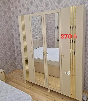 Dörd qapılı paltar şkafı - Rəng: krem/bej tonlarında, qızılı dekor