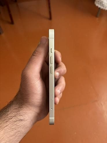 Техника и электроника: IPhone 13, Белый, Face ID — 4