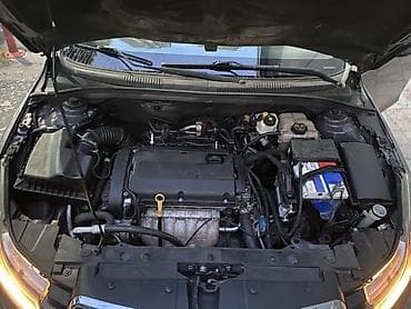 cruze 2012: Chevrolet Cruze: 1.8 l | 2010 il 280000 km Sedan — 7