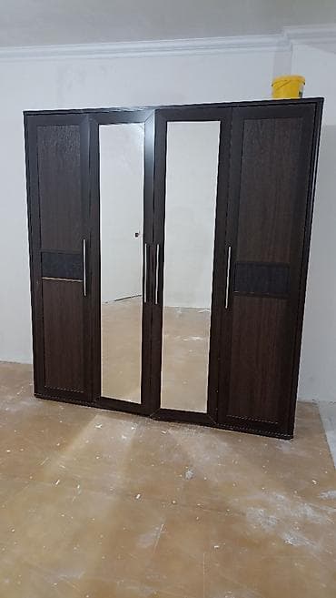 skaf: İşlənmiş, 4 qapılı, Güzgülü, Qəhvəyi, Açılan, Düz dolab — 1