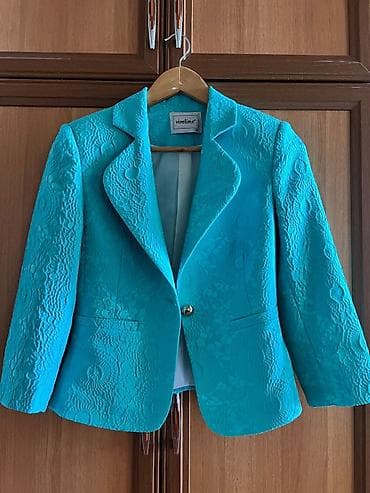 dest geyimlər: Qadın ofis dəsti – 4 parçadan ibarət 1) Qara teksturalı jaket (adL — 2