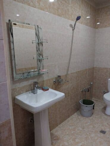 yeni evlər: Şüvəlan qəs. 4 otaqlı, 100 kv. m, Yeni təmirli — 14