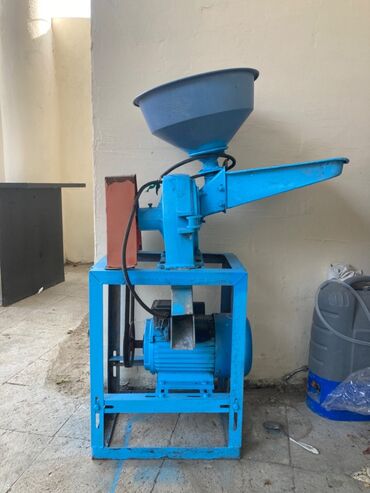 Super vəzyətdə yem drabilka arpa qarğıdalı buğda dənli bitkilərin