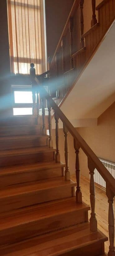 qaracuxurda ev: 350 kv. m, 6 otaqlı, Kanalizasiya, Kombi, Qaz — 10