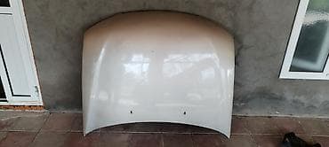 Avtomobil kapotu - Material: metal, ikitəbəqəli gücləndirici