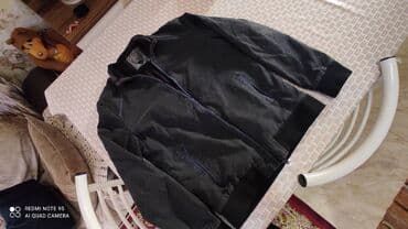 kişi üçün membran gödəkçələr: Kişi kurtkasi.s razmer — 3