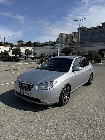 audi a5: Hyundai Elantra sedan – gümüş rəngdə, kompakta yaxın ölçülü şəhər və — 2