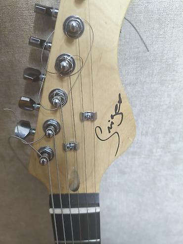 Гитары: Электрогитара — 2