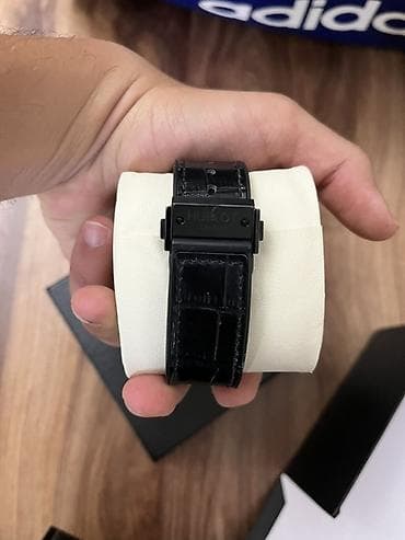 sensor saatlar: Hublot Geneve kişi qol saatı – qara rəngli, zərif dizayn Orginal — 5