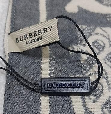 ponço nədir: Burberry şərf/ponço, qadınlar üçün - Material: 65% kaşmir, 35% ipək — 5