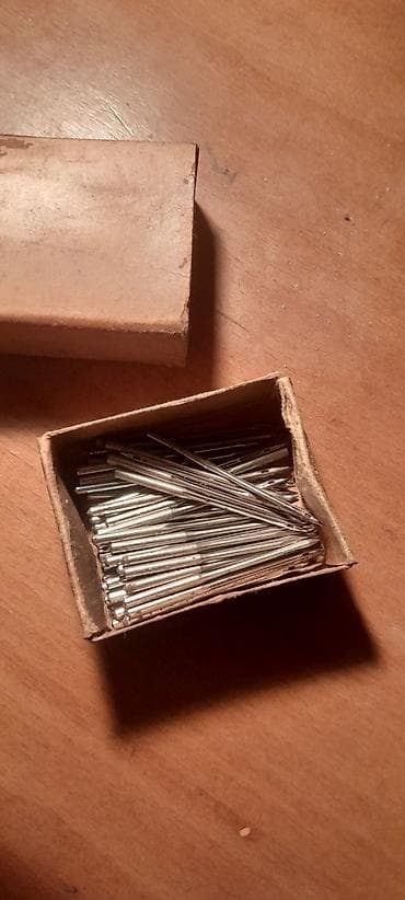 Sovet dőnəmindən qalma keyfiyyətli 70 eded tikiş maşını úcún