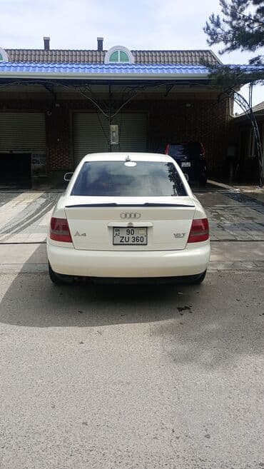 maşın üçün kondisaner: Audi A4: 1.8 l | 2000 il Sedan — 3