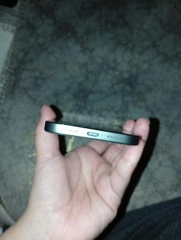 en ucuz iphone 11 pro max: IPhone 16 Pro Max, 512 GB, Natural Titanium, Barmaq izi, Face ID — 3