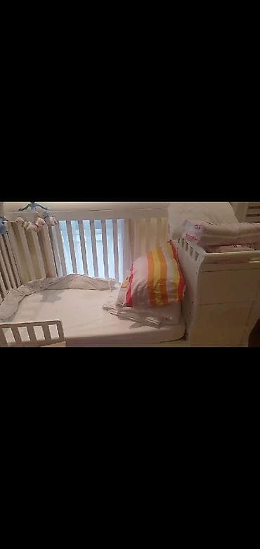 Oğlan və qız üçün, İşlənmiş, Çarpayı, Bazasız, Matras ilə, Siyirməli