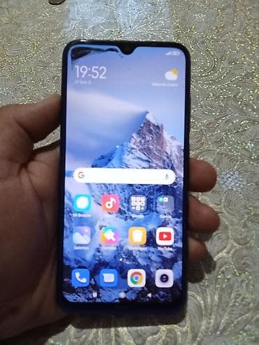 Xiaomi Redmi (mavi rəng) smartfon Xüsusiyyətlər: - Arxa tərəfdə — 3