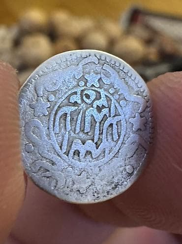 100 dolarlık başlangıç oku: Tarixi gümüş sikkə
Gümüş sikkə 1200 il yaşı var — 5