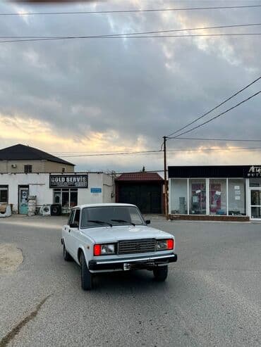 Tavalar: VAZ (LADA) 2107: 1.6 l | 2011 il 86000 km Sedan — 1