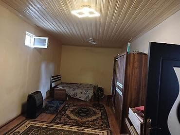 kupça: Mastagada esas yola 50 metr aralida cox gozel heyet evidir. 6 sot — 5