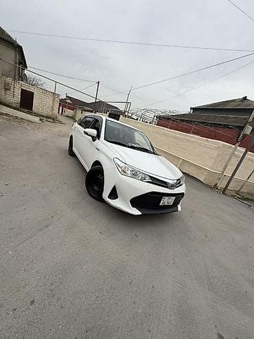 turbo az c class: Toyota Corolla Fielder Hybrid, ağ rəngli universal kuzov. Texniki — 3