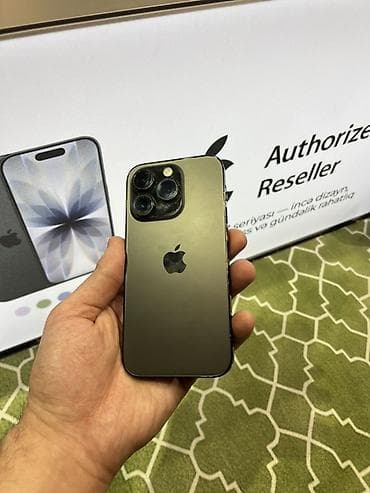 iphone 13 pro ekranı: IPhone 14 Pro, 256 GB, Black Titanium — 4