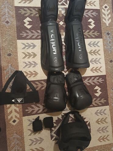 Qaçış trenajorları: Mübarizə idmanı üçün tam qoruyucu dəst Brendlər: Venum və Adidas — 3