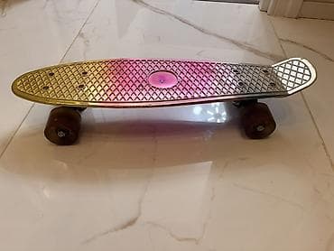 Mini kruizer tipli skeytbord - Gövdə: kompakt “penny board” ölçülü — 2