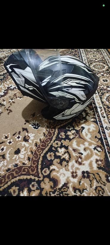 pres aparati satilir: AD markalı motosiklet kaskı - Tip: Tam üzlü (full-face) və qalxanlı - — 3