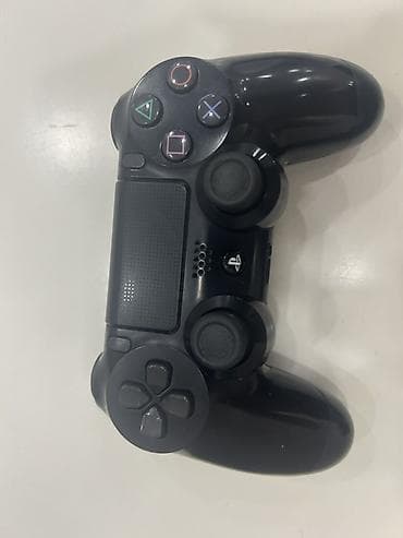 3 ədəd original PS4 DualShock 4 pultu satılır. Hazırda işlək deyil lalafo.az -da 3 ədəd original PS4 DualShock 4 pultu satılır. Hazırda işlək deyil
