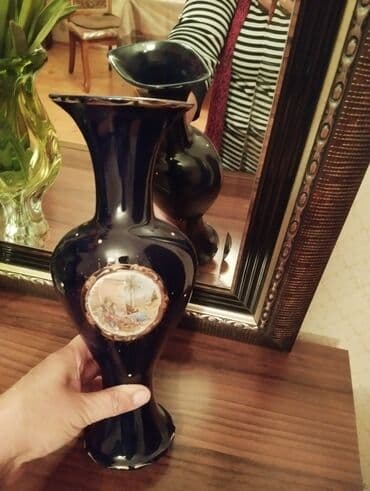 gül tozu: Bir vaza, Farfor — 1