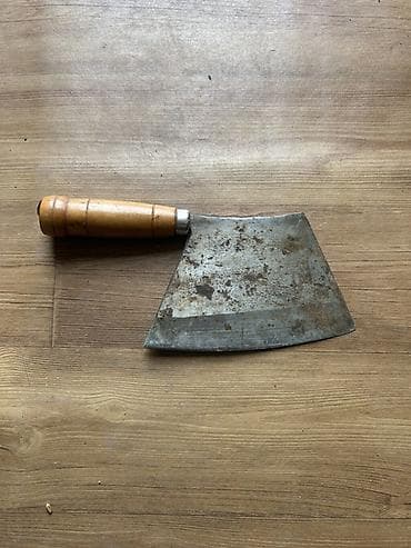 Столовые приборы: Mətbəx doğrama baltası (cleaver) - Geniş, qövsvari kəsici ağızlı — 1