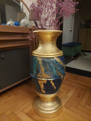 xedice gulu: Bir vaza, Keramika — 7