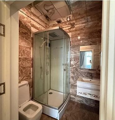 Недвижимость: 3 otaqlı mənzil – geniş və işıqlı Planlama və otaqlar: - Böyük qonaq — 9