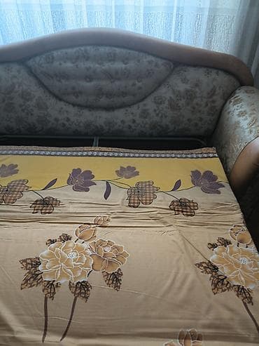 divan dəst: Di̇van-kravat, Divan, Açılan — 1