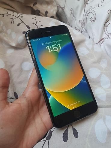 ipad pro m5: IPhone 8 Plus, Qara, Barmaq izi — 2