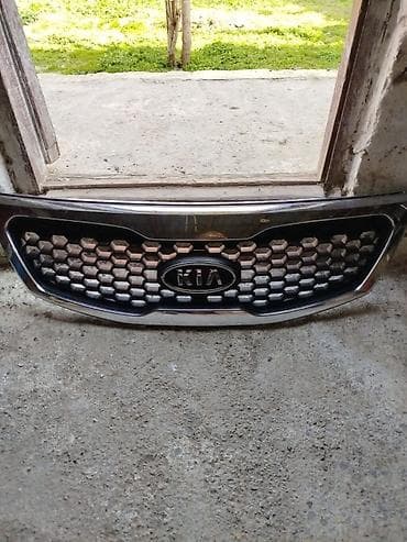 pec radiatoru: KIA Sorento 2009 20012 ön radiator barmaqlığı - Orijinal KIA emblemi — 1