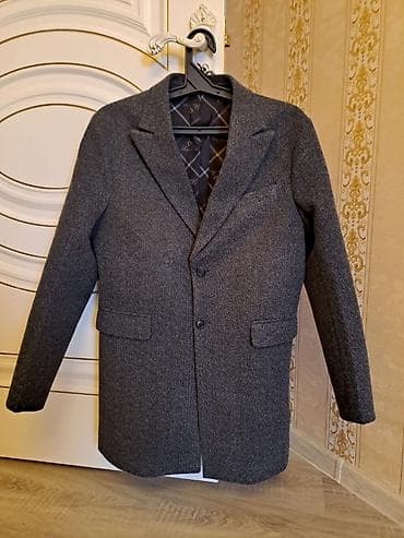 pull and bear: Palto 90 manat tezdir olcusu L satisda 170 manatdir — 2