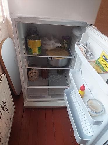 2 qapılı Indesit Soyuducu Satılır, rəng - Ağ