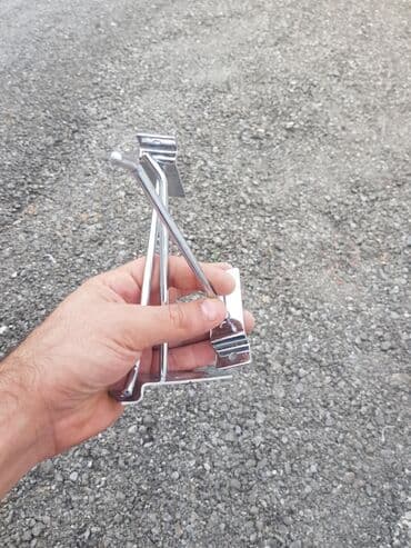 вешалка для брюк и рубашек напольная: Mağaza asılqanı üçün metal “toplu” konsollar dəsti. - Material: xrom — 6