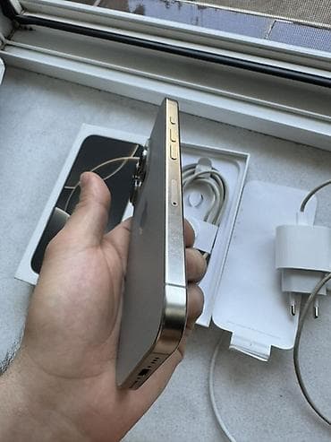 Elektronika: IPhone 16 Pro, 256 GB, Natural Titanium, Face ID — 3