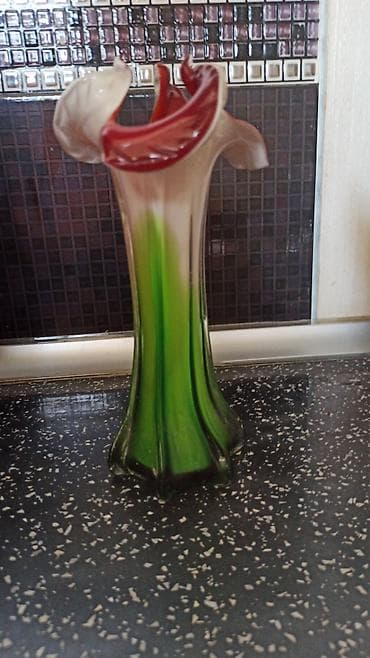 Vazalar: Bir vaza — 1