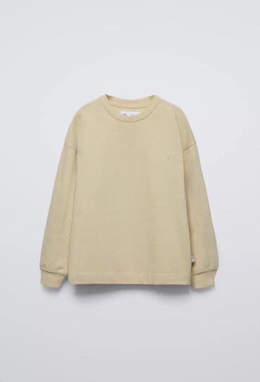 Manejlər: Zara 13-14 yaş Tərkib: - Oversize kəsimli svitşot – yuvarlaq yaxalı — 6