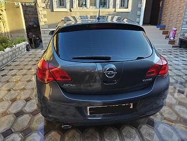 oluxana opel: Opel Astra: 1.4 l | 2010 il Hetçbek — 8