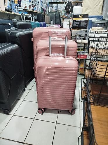 Qırılmayan cəmədanlar yenidir butun ölçülərdə və müxtəlif tədbirlərdə — 1