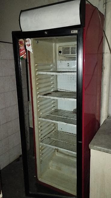 2 edet vitrim soyuducu qara 300Azn qirmizi 500Azn