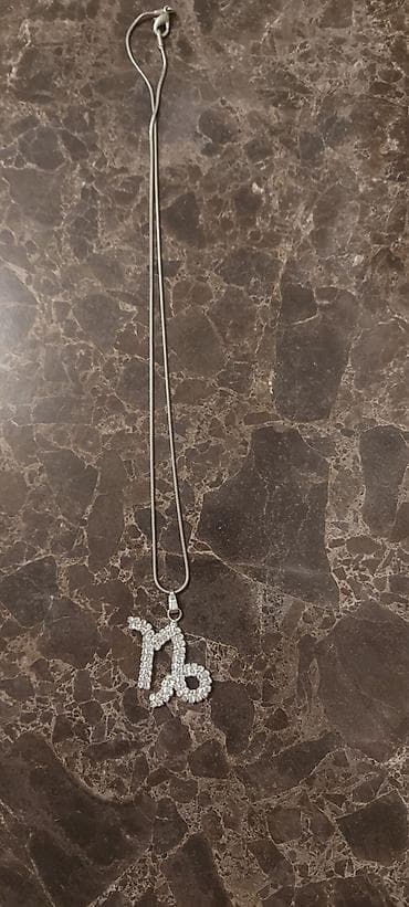 saatlarin alisi ve satisi: Boyunbağı — 1