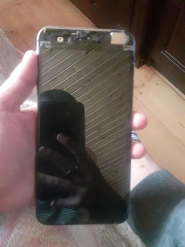 micro qulaq: IPhone 6 Plus 10m ekran qırıqdı zapcas kimi - Korpus: alüminium — 1